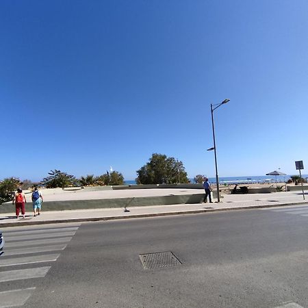 Stratos Seaside Corner Apartment Resmo Dış mekan fotoğraf